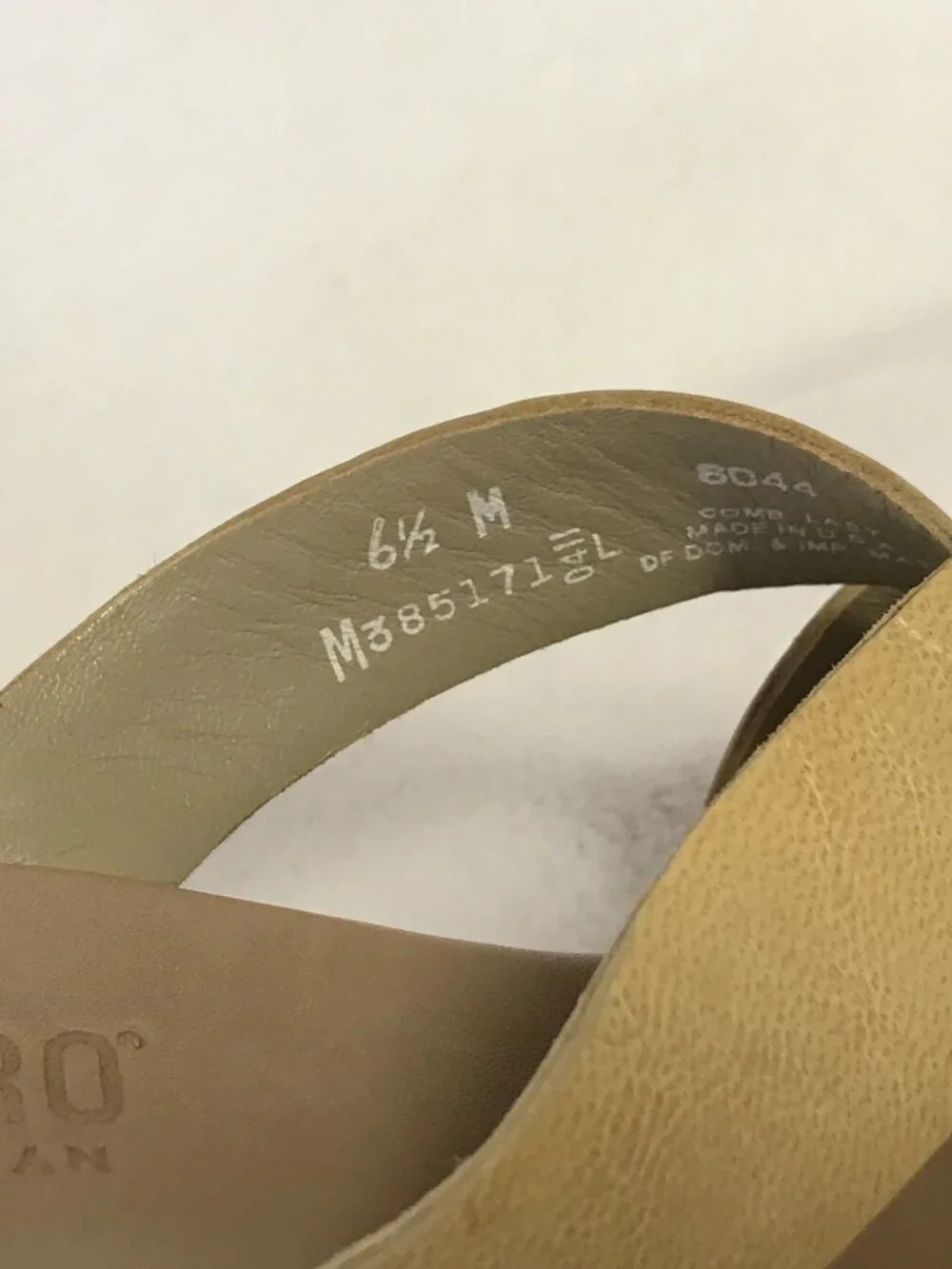 Munro American Leather Criss Cross Slide Sandals Beige Comfort Shoes Size 6.5M